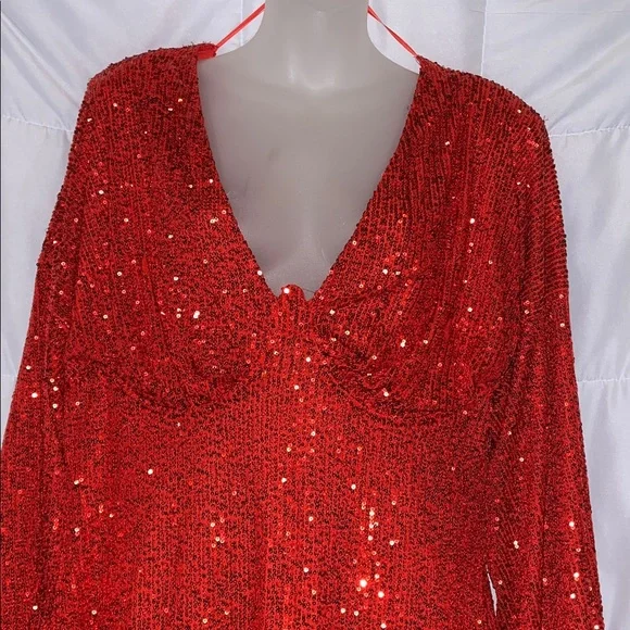 Fashion Nova Kiss Me Under the Moon Red Mini Sequined Dress size 2X - Picture 2 of 6